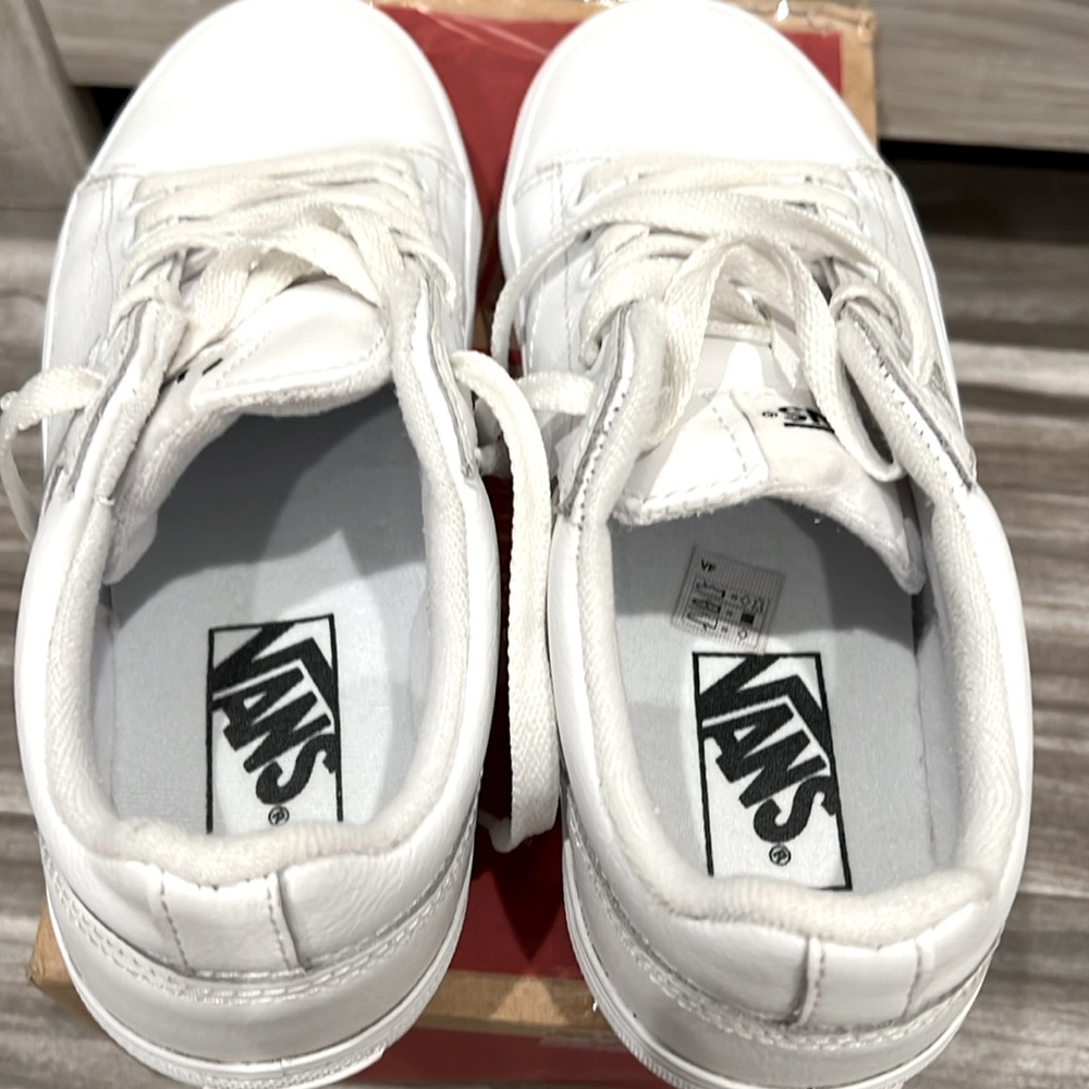 👟Vans Seldan Skate White Sneakers in Size 6 Women’s - Picture 7 of 11